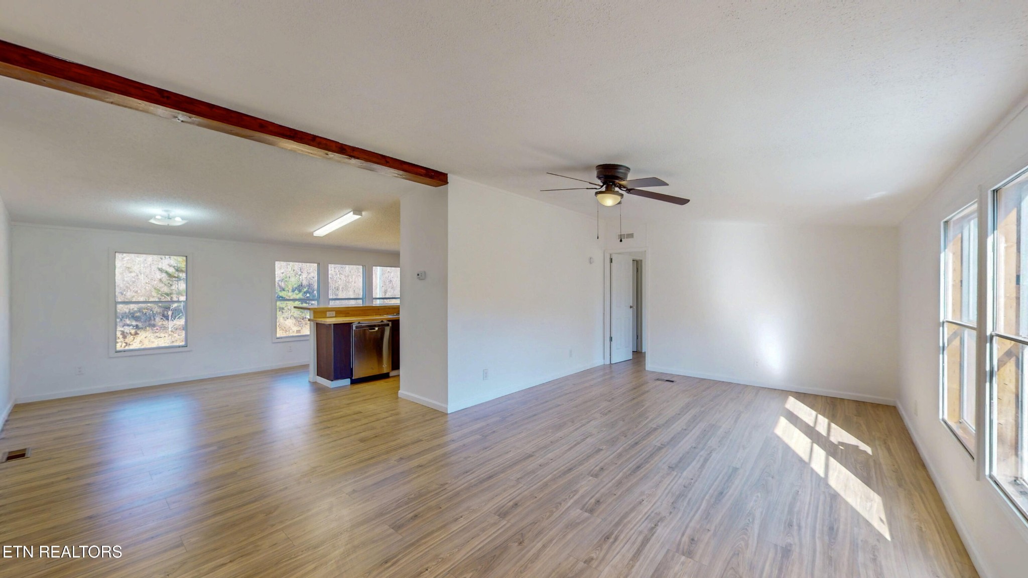 136 Hunters Ridge Madisonville, TN 37354 - Photo 16 of 49 Gallery Image 16