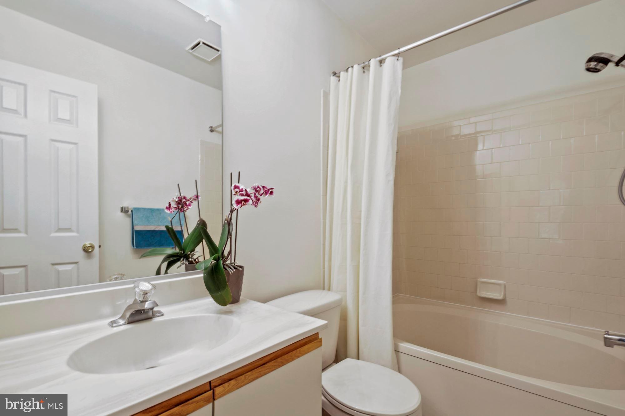 4655 Columbia Road Ellicott City, MD 21042 - Photo 26 of 40 Master bathroom