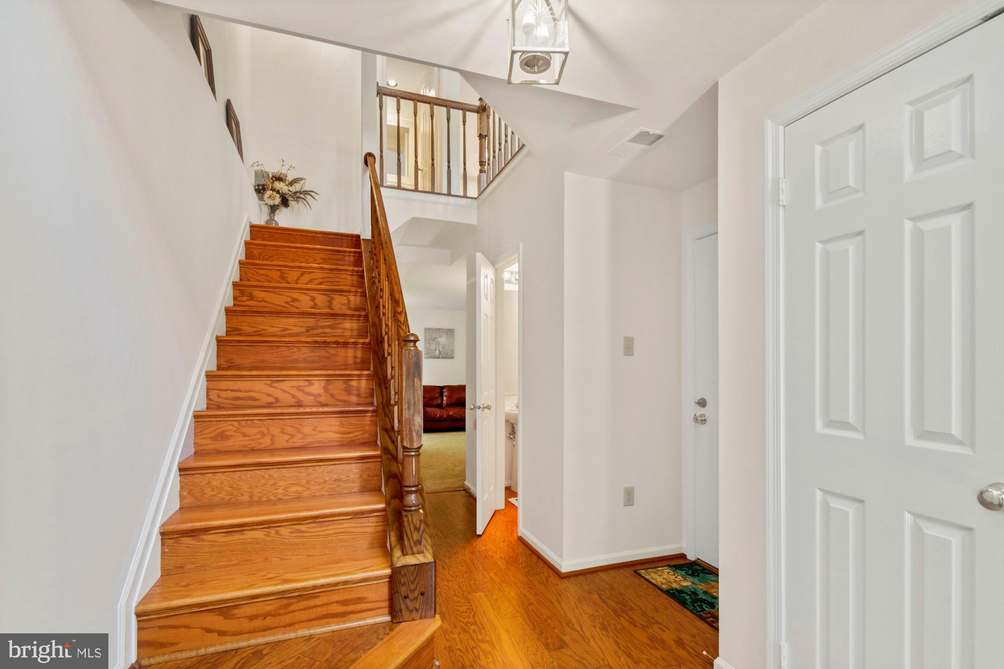 4655 Columbia Road Ellicott City, MD 21042 - Photo 4 of 40 Foyer