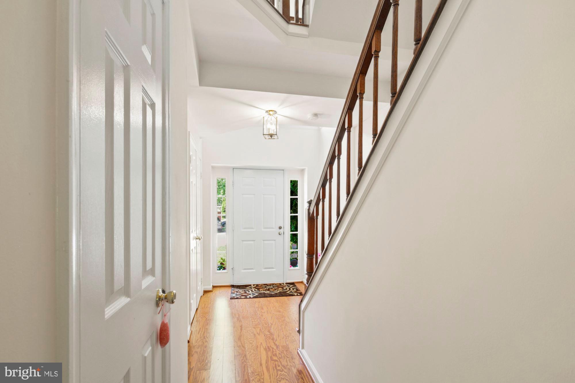 4655 Columbia Road Ellicott City, MD 21042 - Photo 5 of 40 Foyer