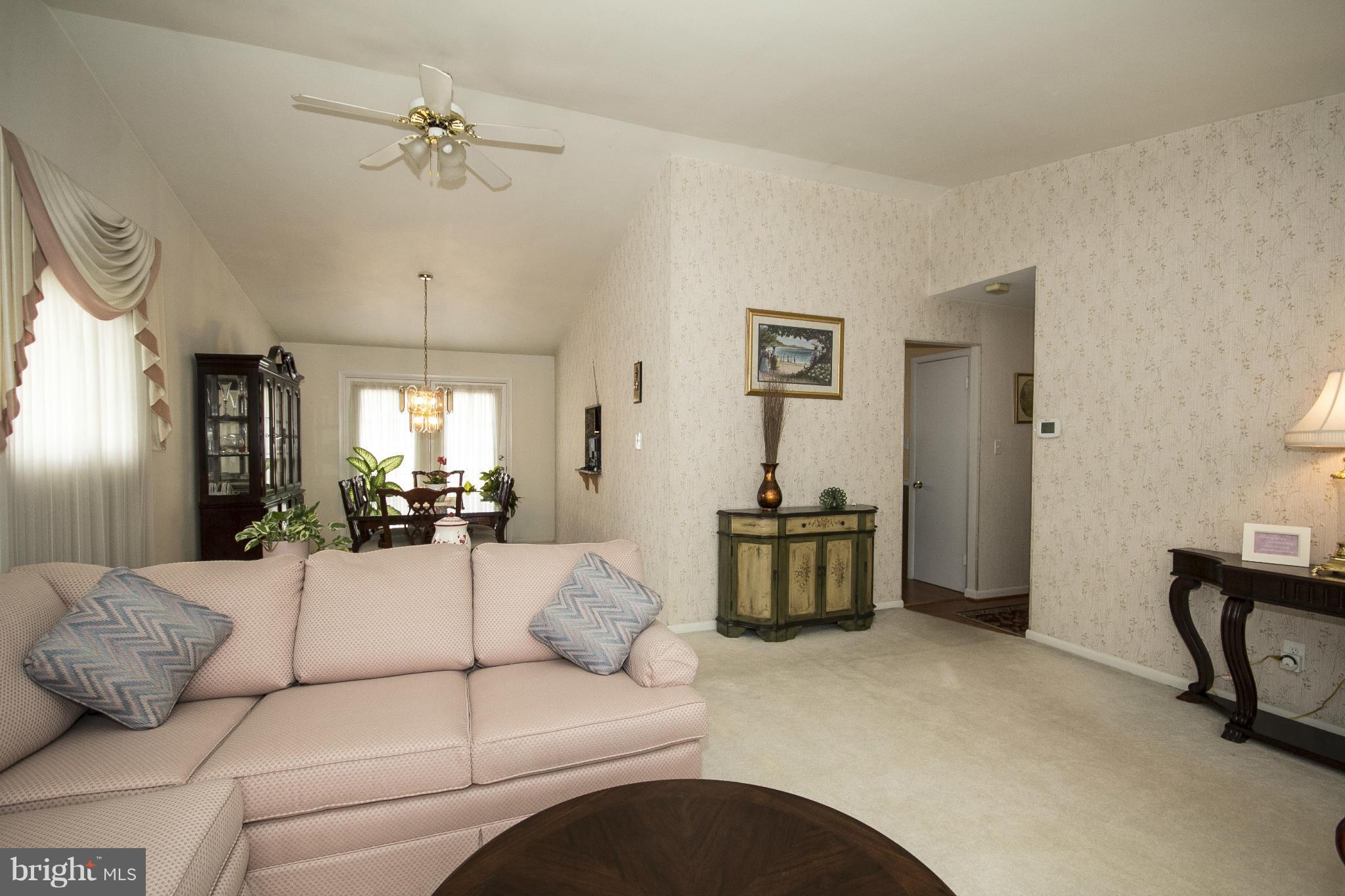 3722 Parkfield Road Windsor Mill, MD 21244 - Photo 3 of 25 Living Room