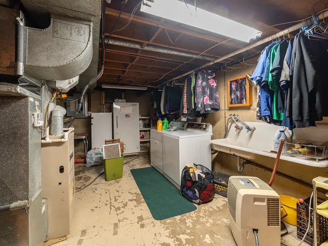 $274,900 | 20 Park Drive South, Yorkville, IL 60560