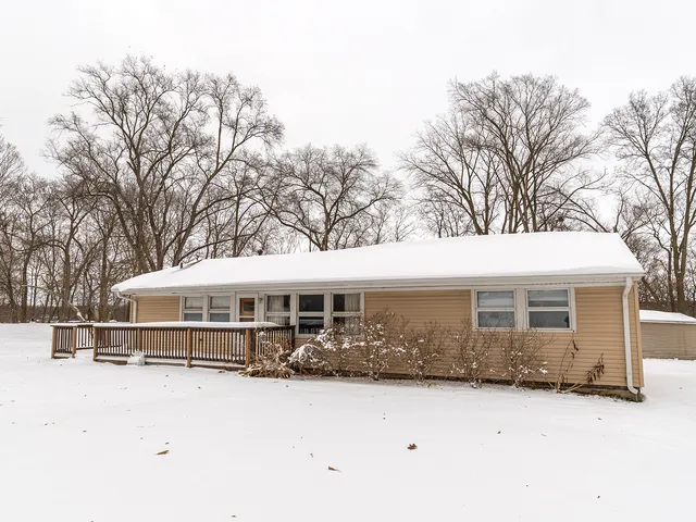 $274,900 | 20 Park Drive South, Yorkville, IL 60560