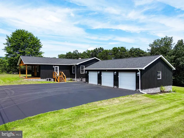 $799,900 | 275 North Middleton Road, Carlisle, PA 17013