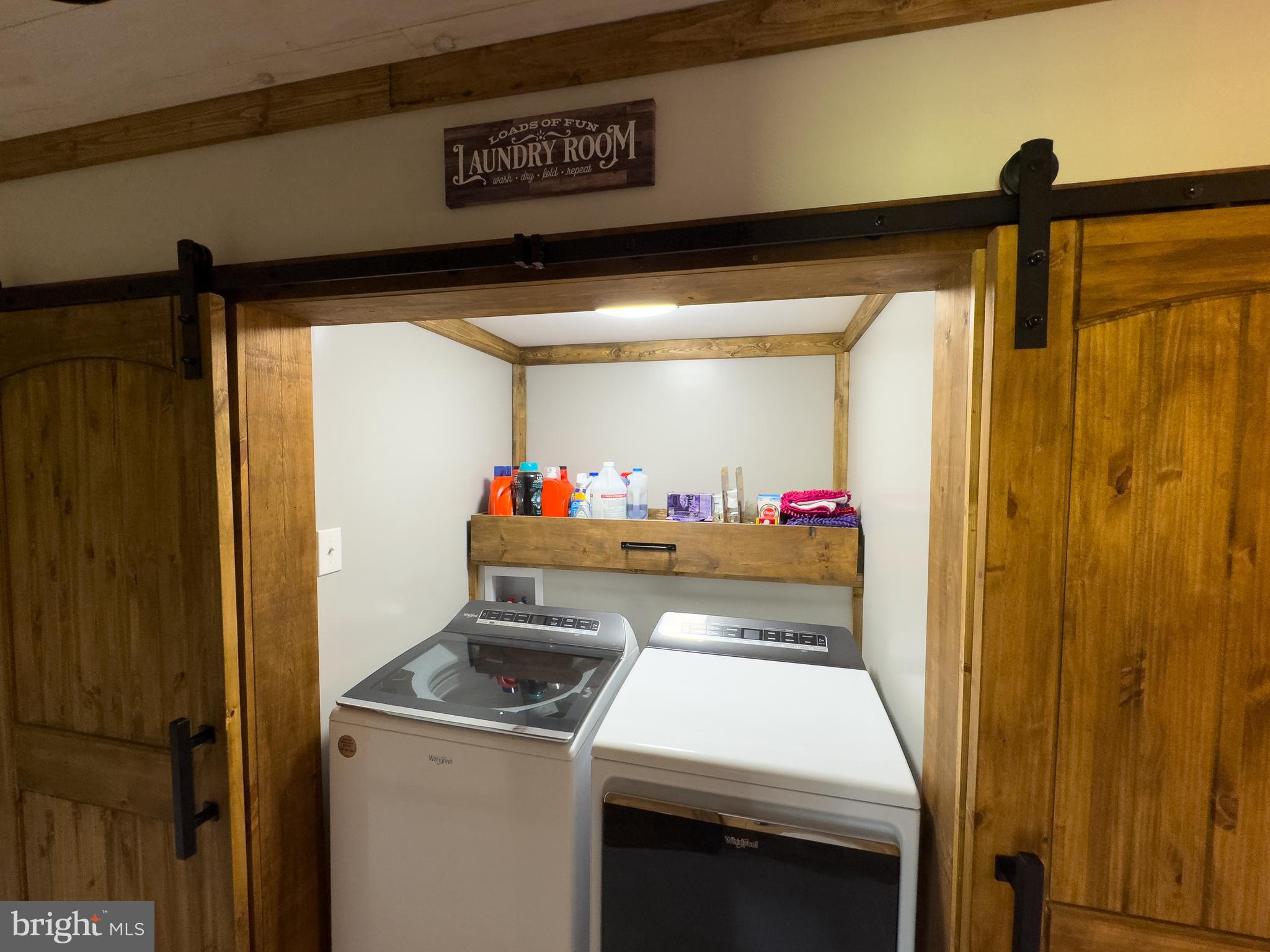 275 North Middleton Road Carlisle, PA 17013 - Photo 35 of 67 a utility room with dryer and washer