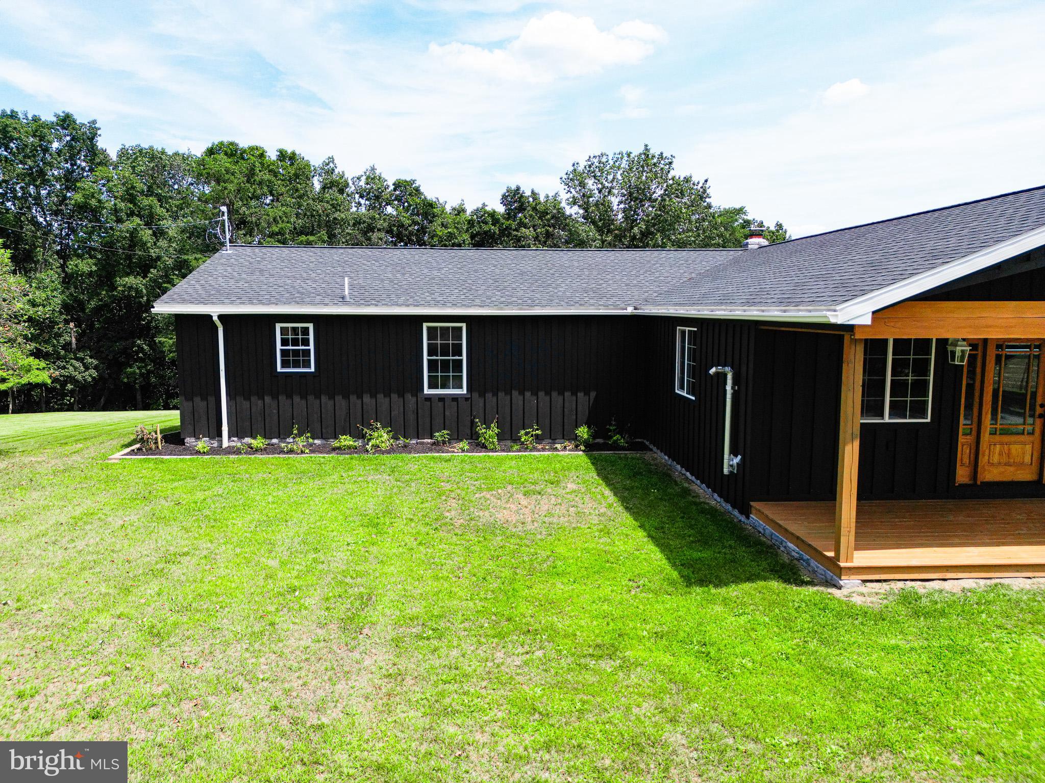 275 North Middleton Road Carlisle, PA 17013 - Photo 8 of 67 a front view of house with yard and green space