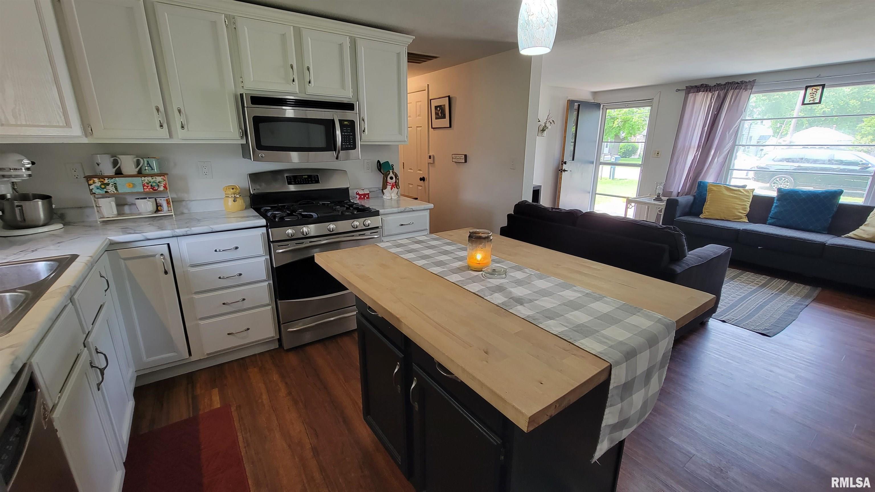 5314 West Cisna Road Peoria, IL 61607 - Photo 3 of 20