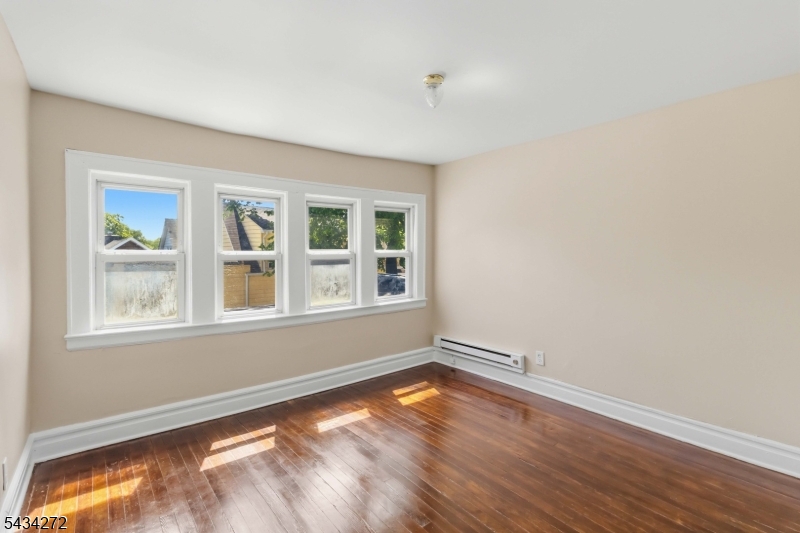 102 Lincoln Street Montclair, NJ 07042 - Photo 11 of 22