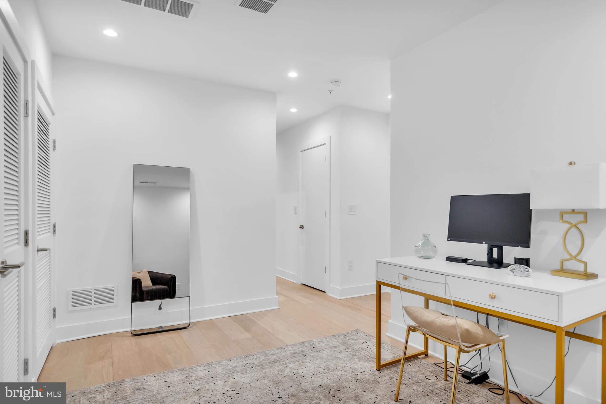 48 North 3rd Street, Unit 6 Philadelphia, PA 19106 - Photo 47 of 62