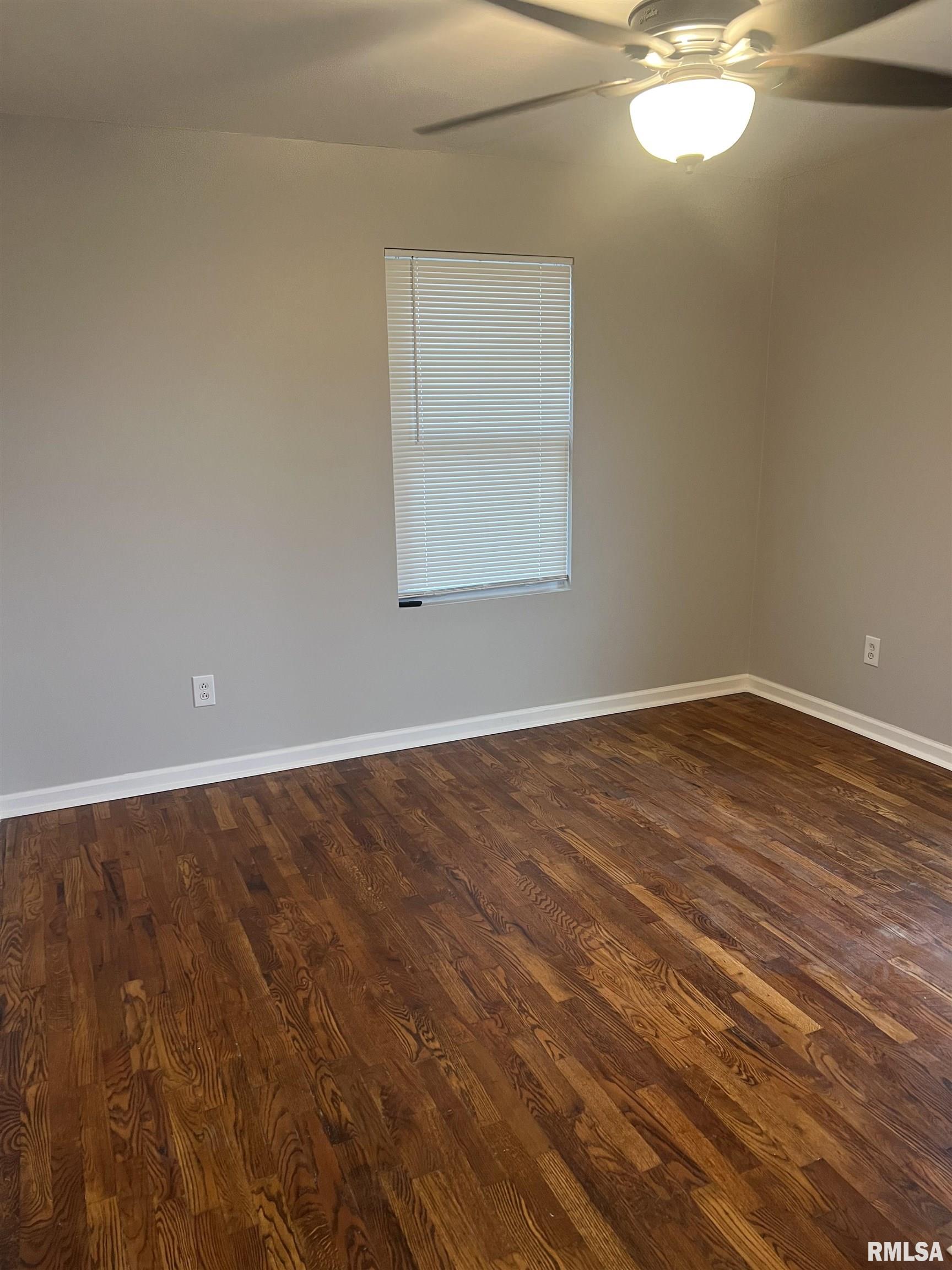 2247 Hembrough Road Jacksonville, IL 62650 - Photo 15 of 25
