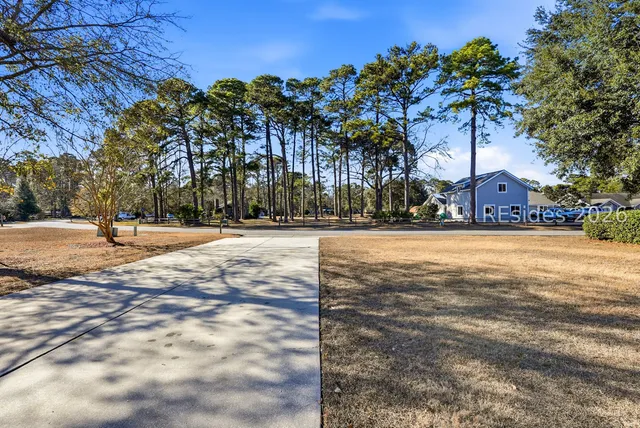 $596,695 | 30 Sugaree Drive, Bluffton, SC 29910