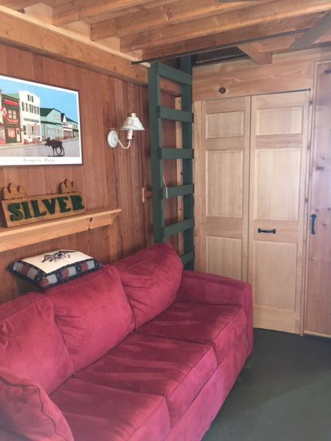 28 Lee Henry Road Rangeley, ME 04970 - Photo 37 of 47 Entryway