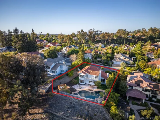 $2,200,000 | 9975 Rue Chantemar, San Diego, CA 92131