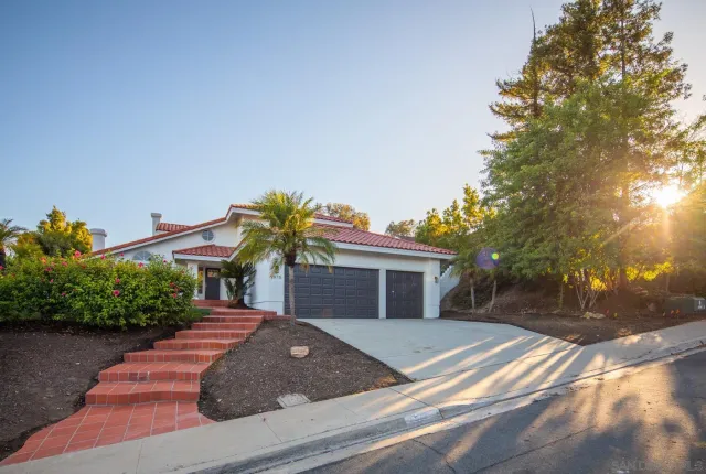 $2,200,000 | 9975 Rue Chantemar, San Diego, CA 92131