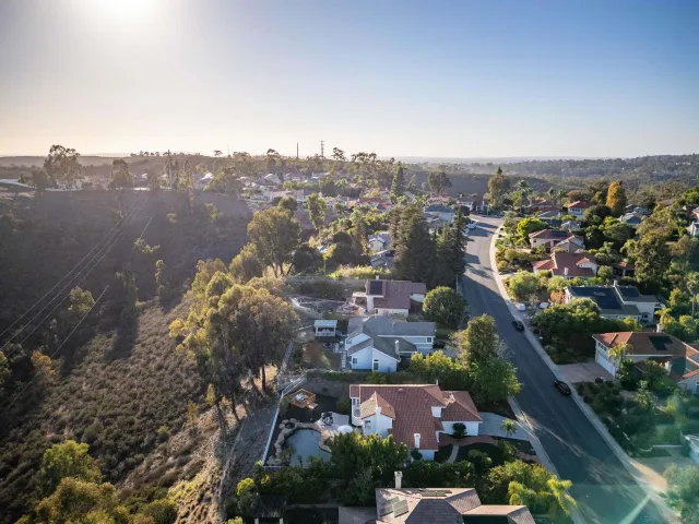 $2,200,000 | 9975 Rue Chantemar, San Diego, CA 92131