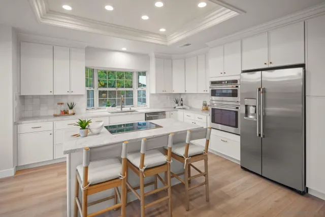 $2,200,000 | 9975 Rue Chantemar, San Diego, CA 92131