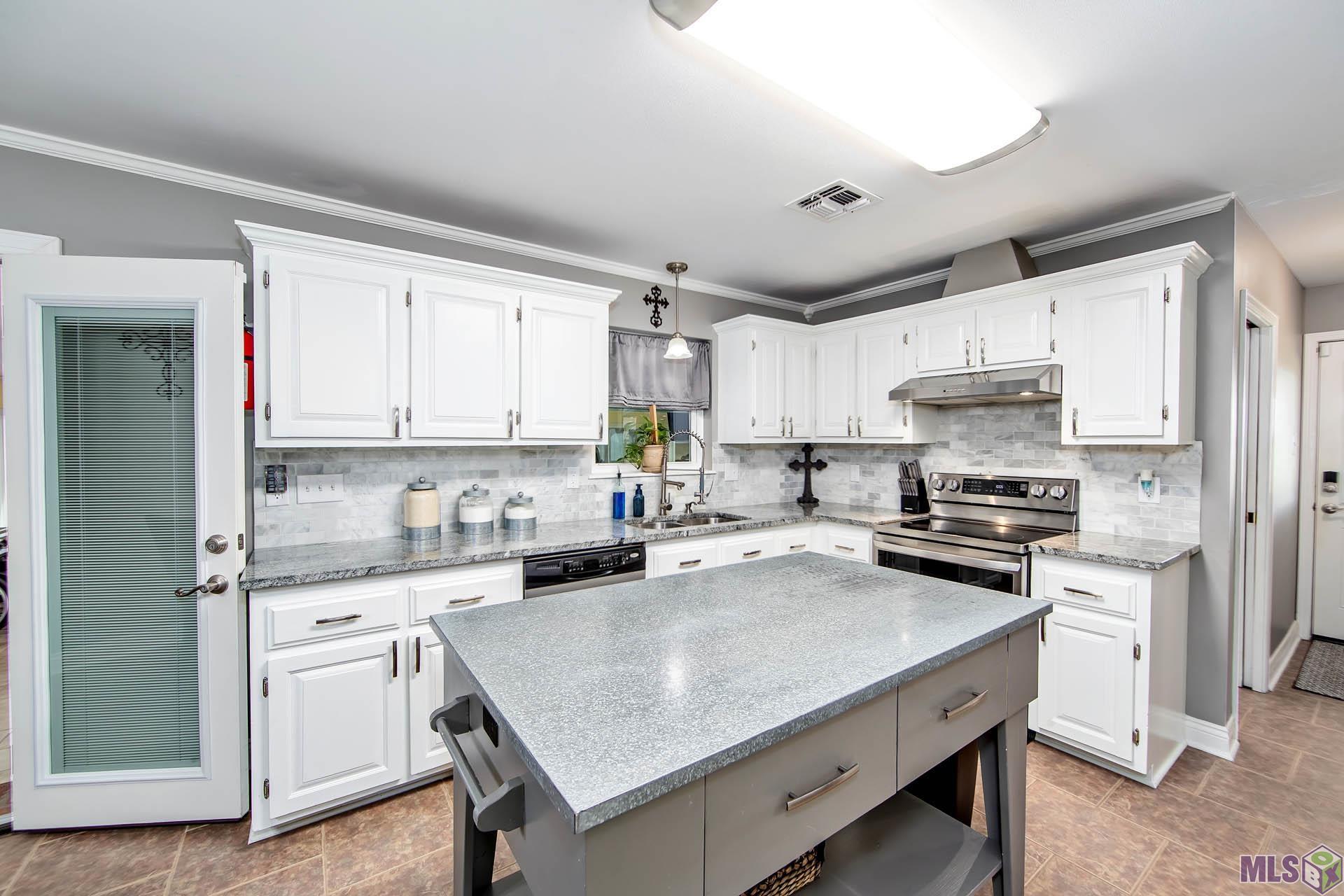 3012 Parish Road Thibodaux, LA 70301 - Photo 8 of 19