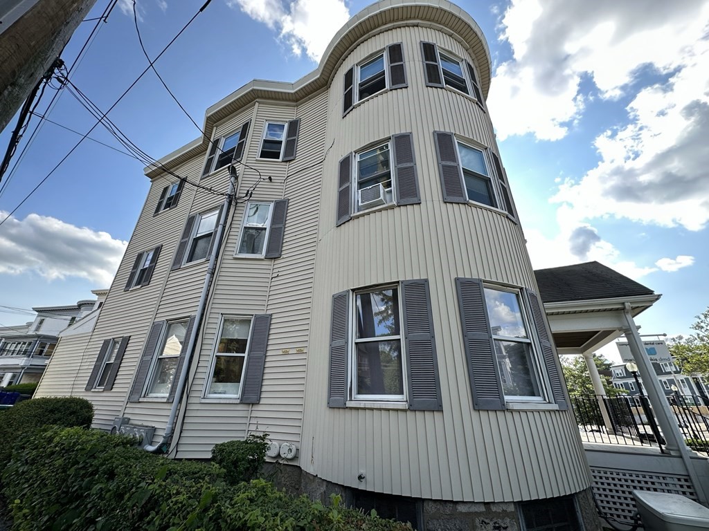 438 Washington Street, Unit 2 Boston, MA 02135 - Photo 1 of 12 a front view of a house