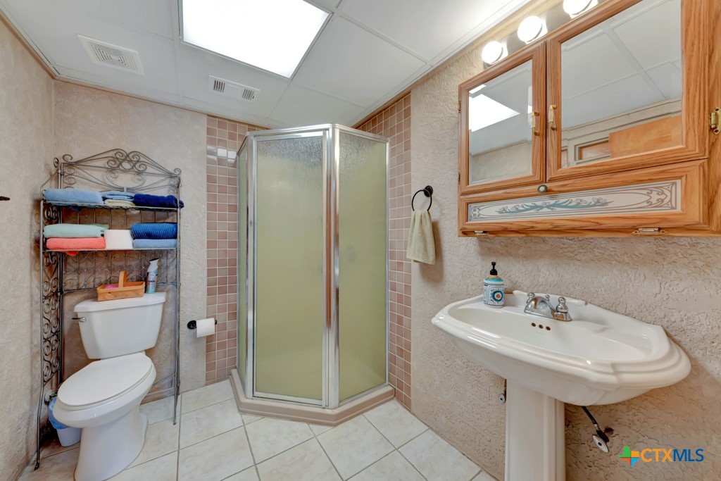 1321 East Zipp Road New Braunfels, TX 78130 - Photo 12 of 48