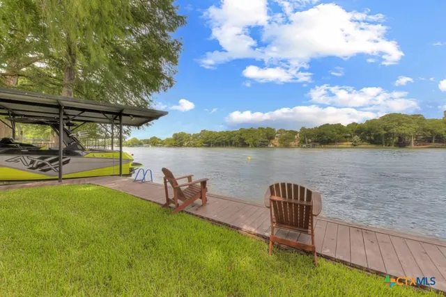 $1,194,999 | 1321 East Zipp Road, New Braunfels, TX 78130