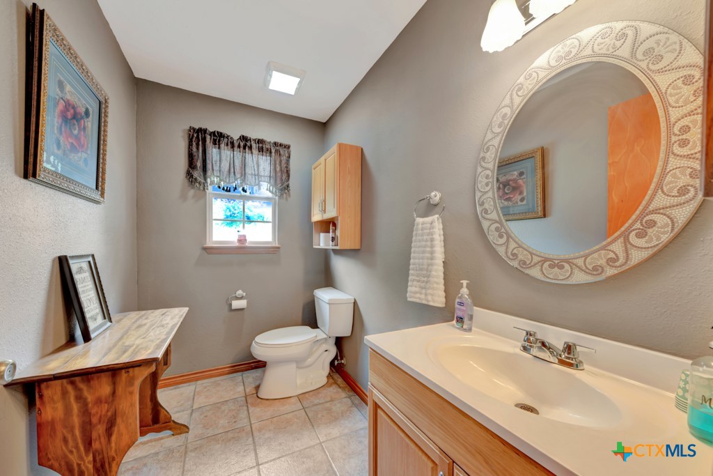 1321 East Zipp Road New Braunfels, TX 78130 - Photo 26 of 48