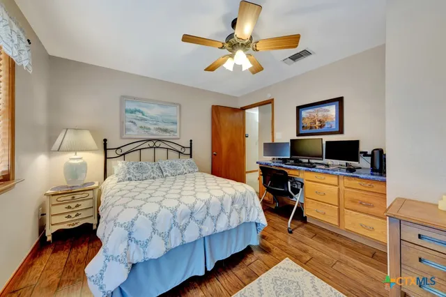 $1,194,999 | 1321 East Zipp Road, New Braunfels, TX 78130