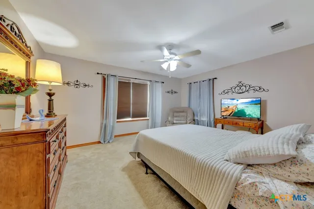 $1,194,999 | 1321 East Zipp Road, New Braunfels, TX 78130