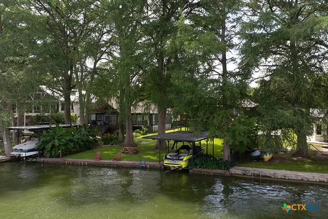 $1,194,999 | 1321 East Zipp Road, New Braunfels, TX 78130