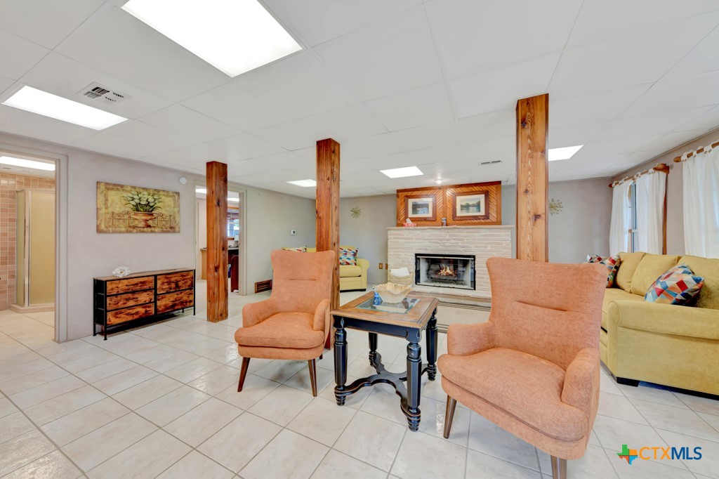 1321 East Zipp Road New Braunfels, TX 78130 - Photo 9 of 48