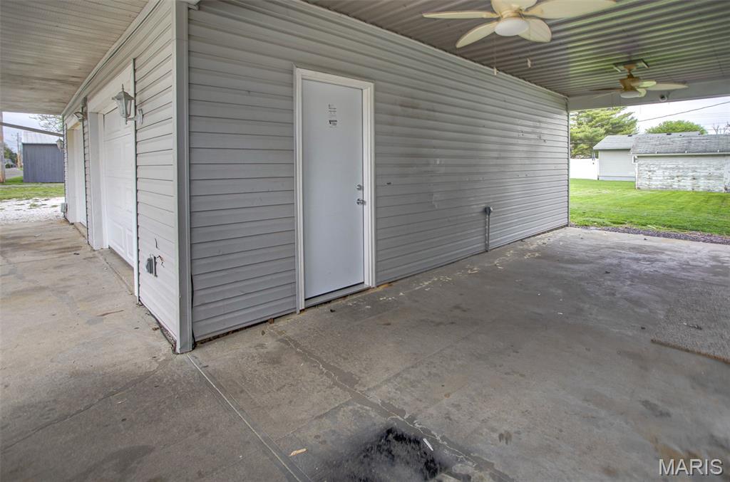 314 Highland Street Carrollton, IL 62016 - Photo 6 of 40