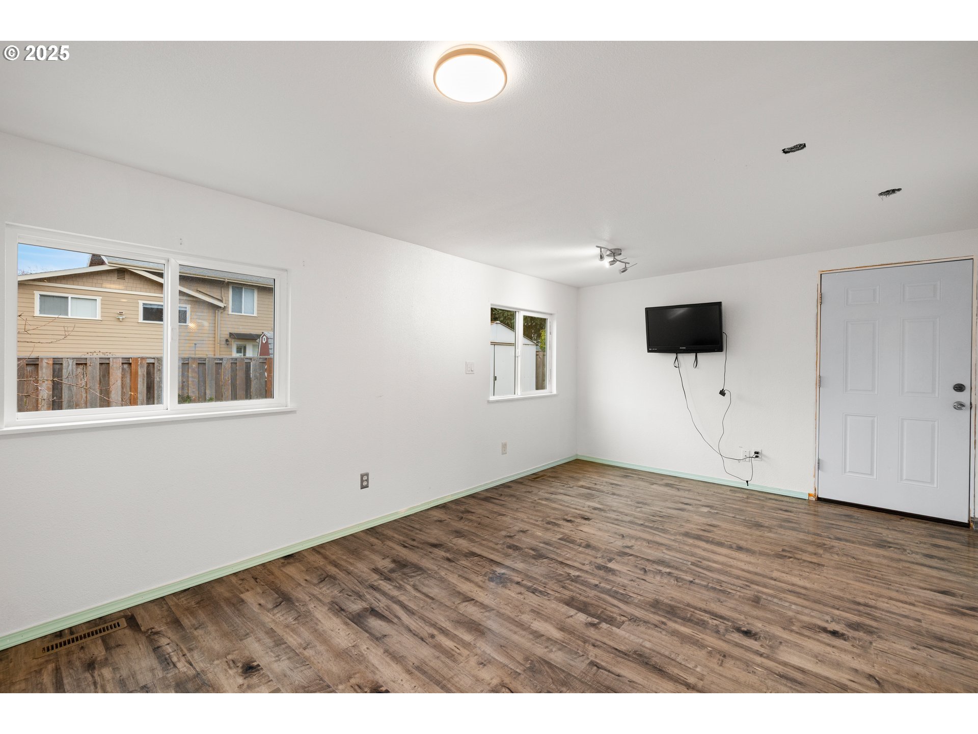 17705 Northeast Multnomah Drive Portland, OR 97230 - Photo 19 of 43 Bonus Room