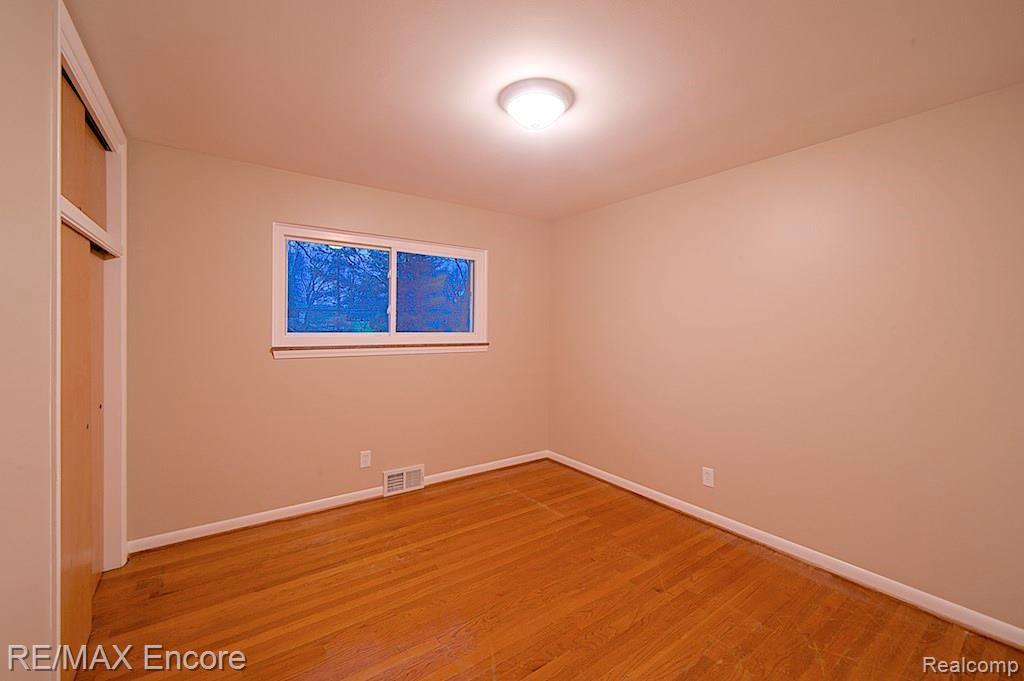 160 Kalhaven Road Rochester Hills, MI 48307 - Photo 17 of 24