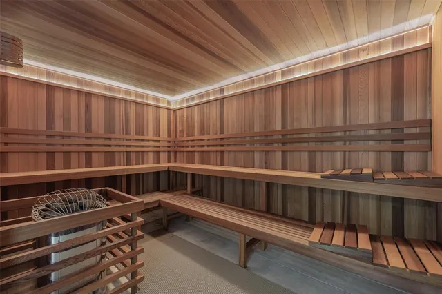 $3,099,000 | 3130 North Harwood Street, Unit 2403, Dallas, TX 75201