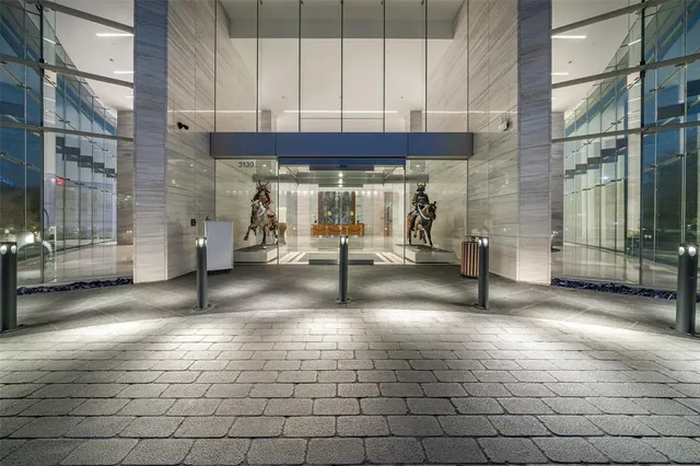 $3,099,000 | 3130 North Harwood Street, Unit 2403, Dallas, TX 75201