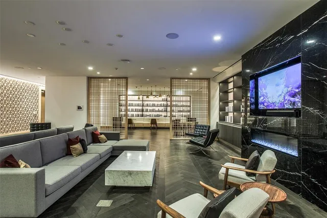 $3,099,000 | 3130 North Harwood Street, Unit 2403, Dallas, TX 75201