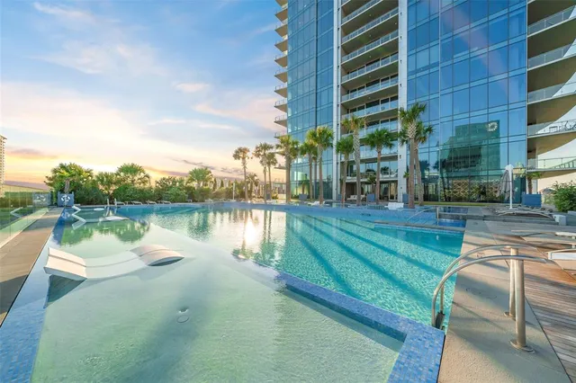 $3,099,000 | 3130 North Harwood Street, Unit 2403, Dallas, TX 75201