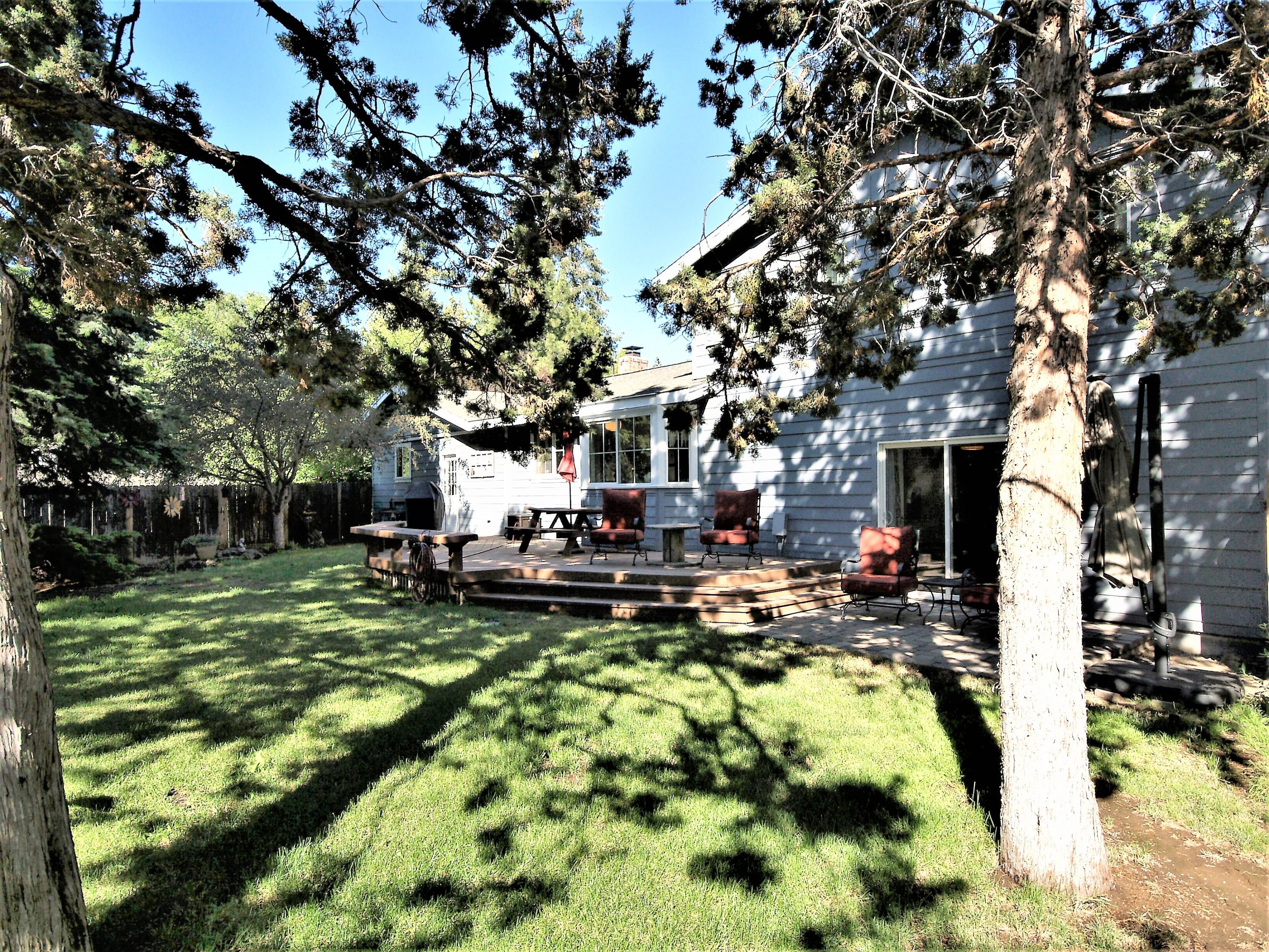 2728 Northeast Shepard Road Bend, OR 97701 - Photo 14 of 40 14