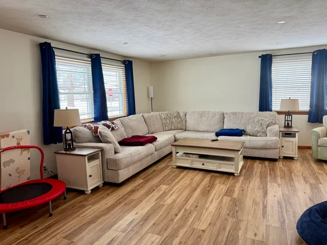 $97,500 | 804 South Victor Street, Christopher, IL 62822