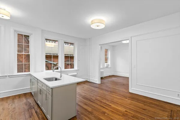 $2,600 | 284 Orange Street, Unit 204, New Haven, CT 06510