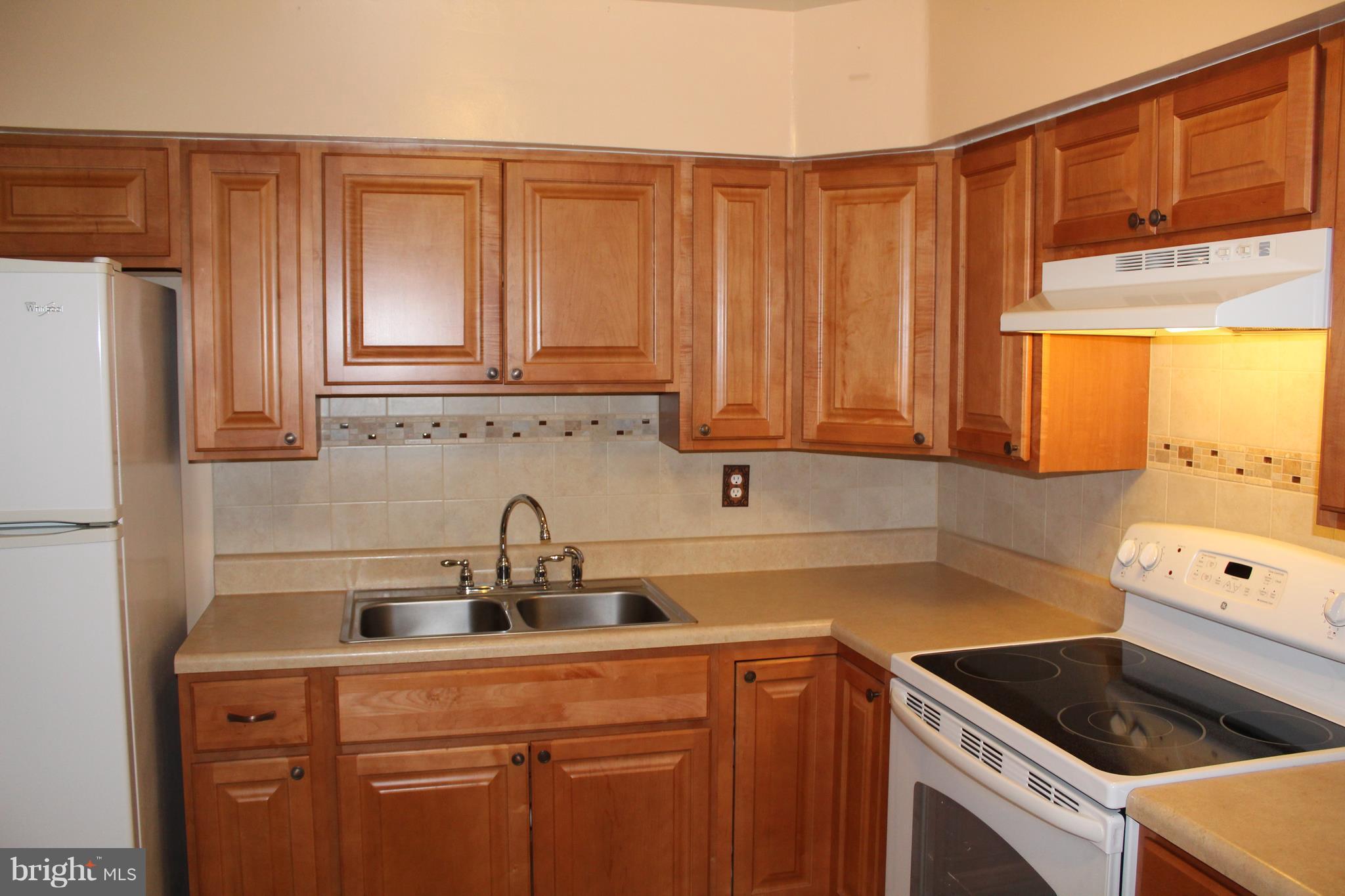 783 Queenstown Road Severn, MD 21144 - Photo 12 of 29 Kitchen
