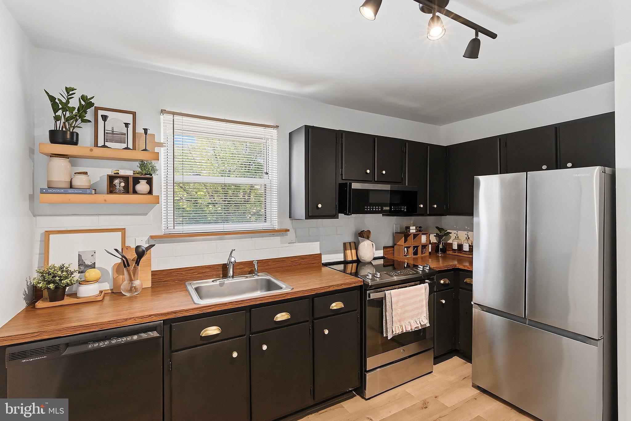 1475 Mt Holly Road, Unit H2 Edgewater Park, NJ 08010 - Photo 12 of 26