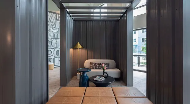 $2,493 | 2425 Bell Street, Unit 2201, Houston, TX 77003