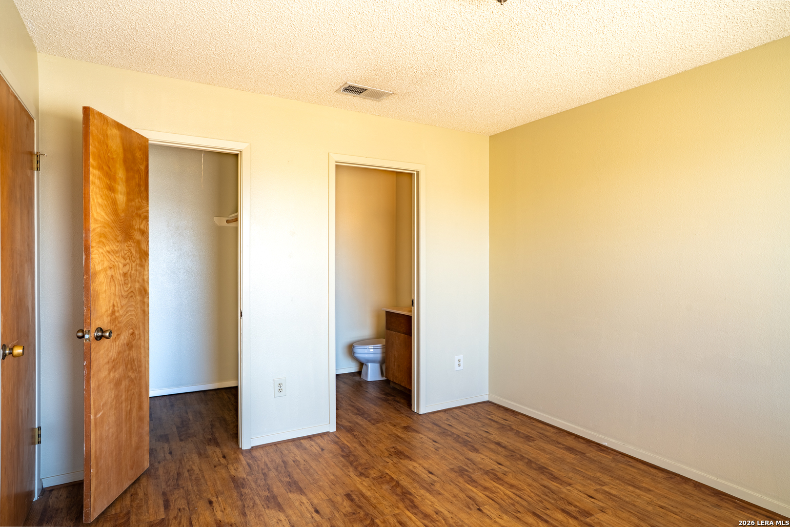 112 Blue Ridge Comfort, TX 78013 - Photo 6 of 11 a view of a hallway with wooden floor