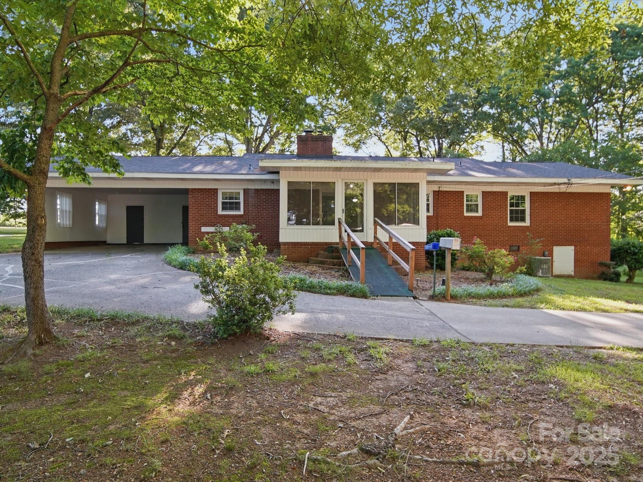 2216 Griffith Road Monroe, NC 28112 - Photo 3 of 38