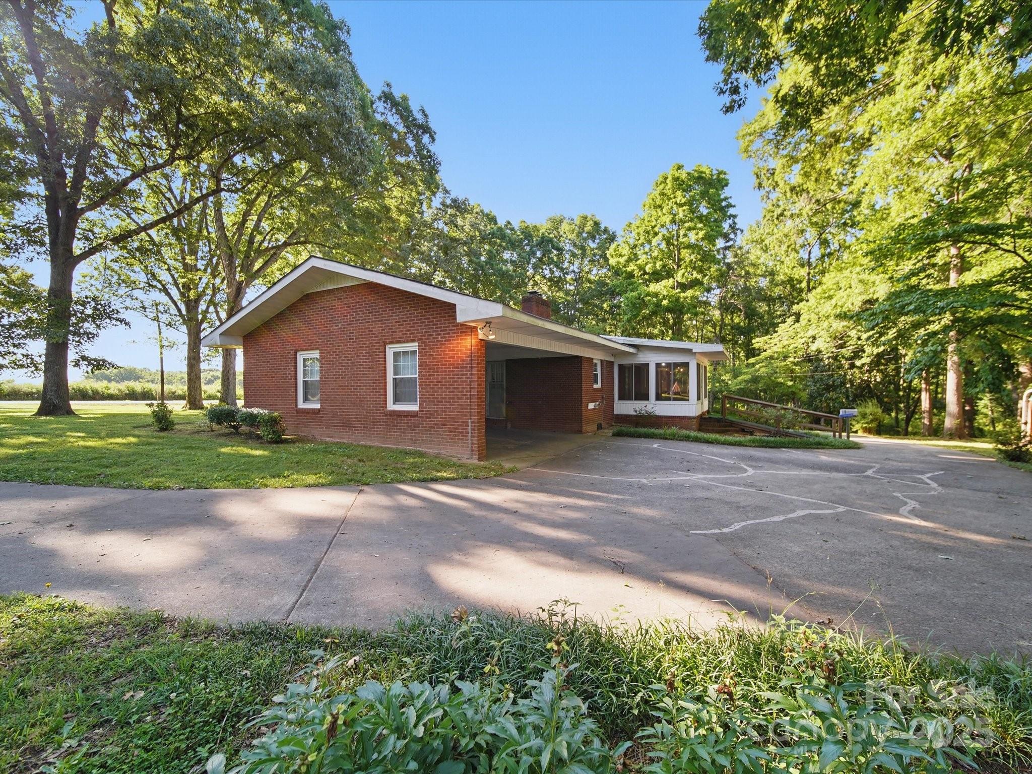 2216 Griffith Road Monroe, NC 28112 - Photo 34 of 38