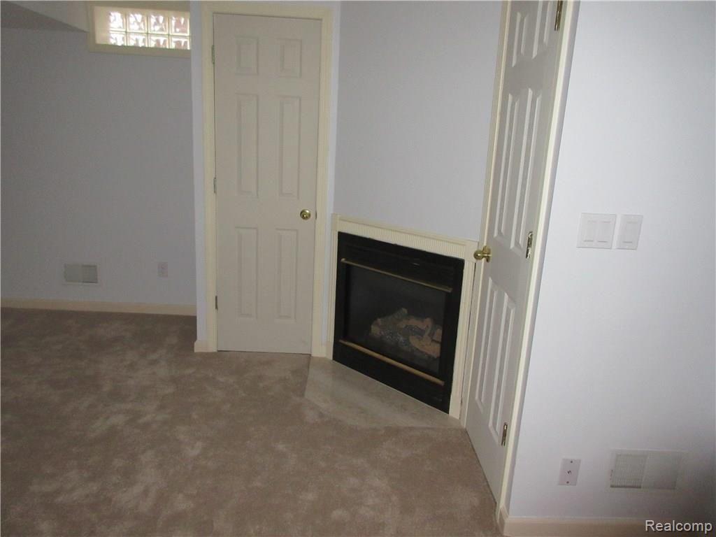 1207 Harvard Drive Rochester, MI 48307 - Photo 19 of 33 IMG_6209.JPG