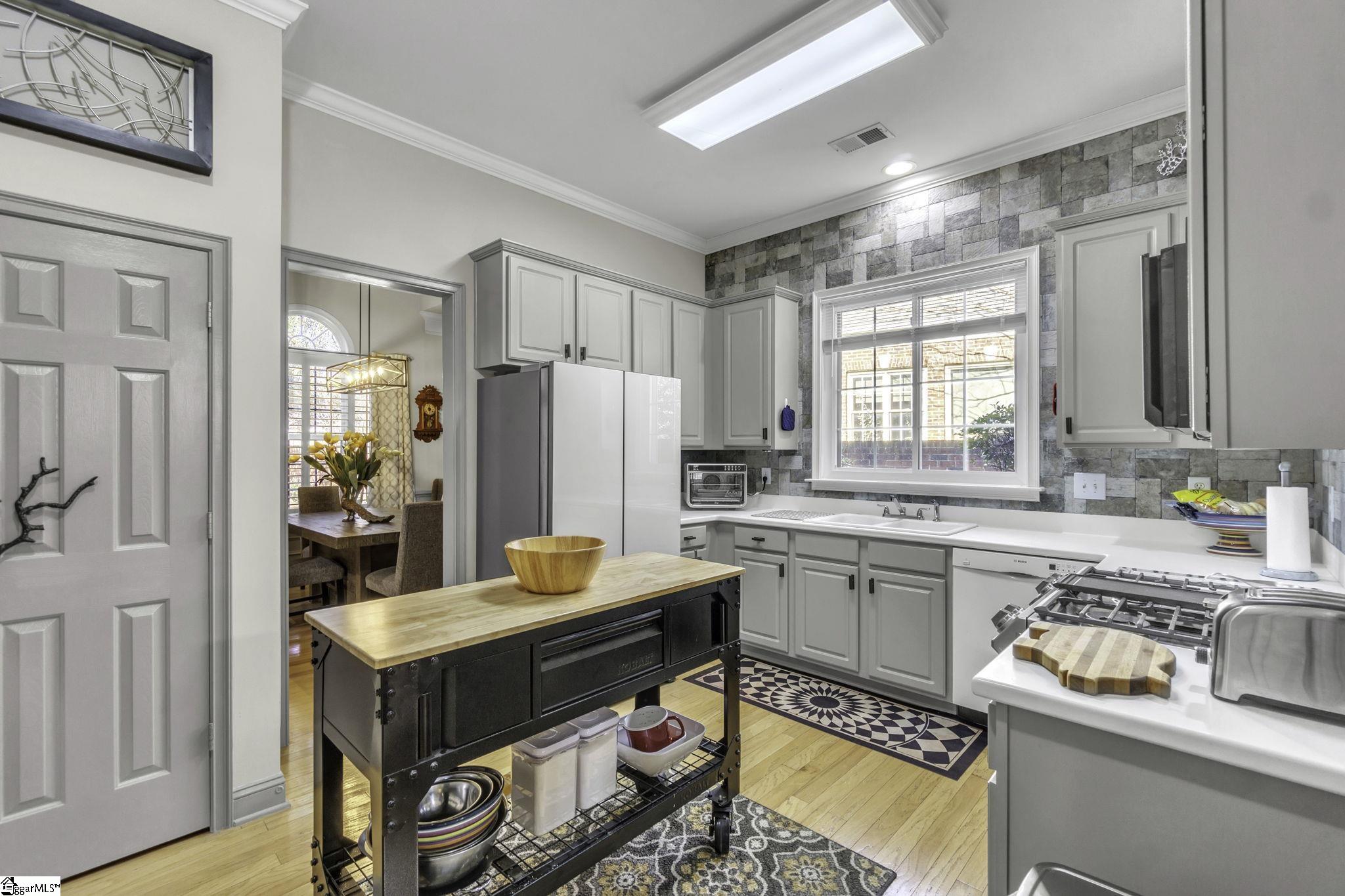 307 Ashby Park Lane Greenville, SC 29607 - Photo 10 of 33