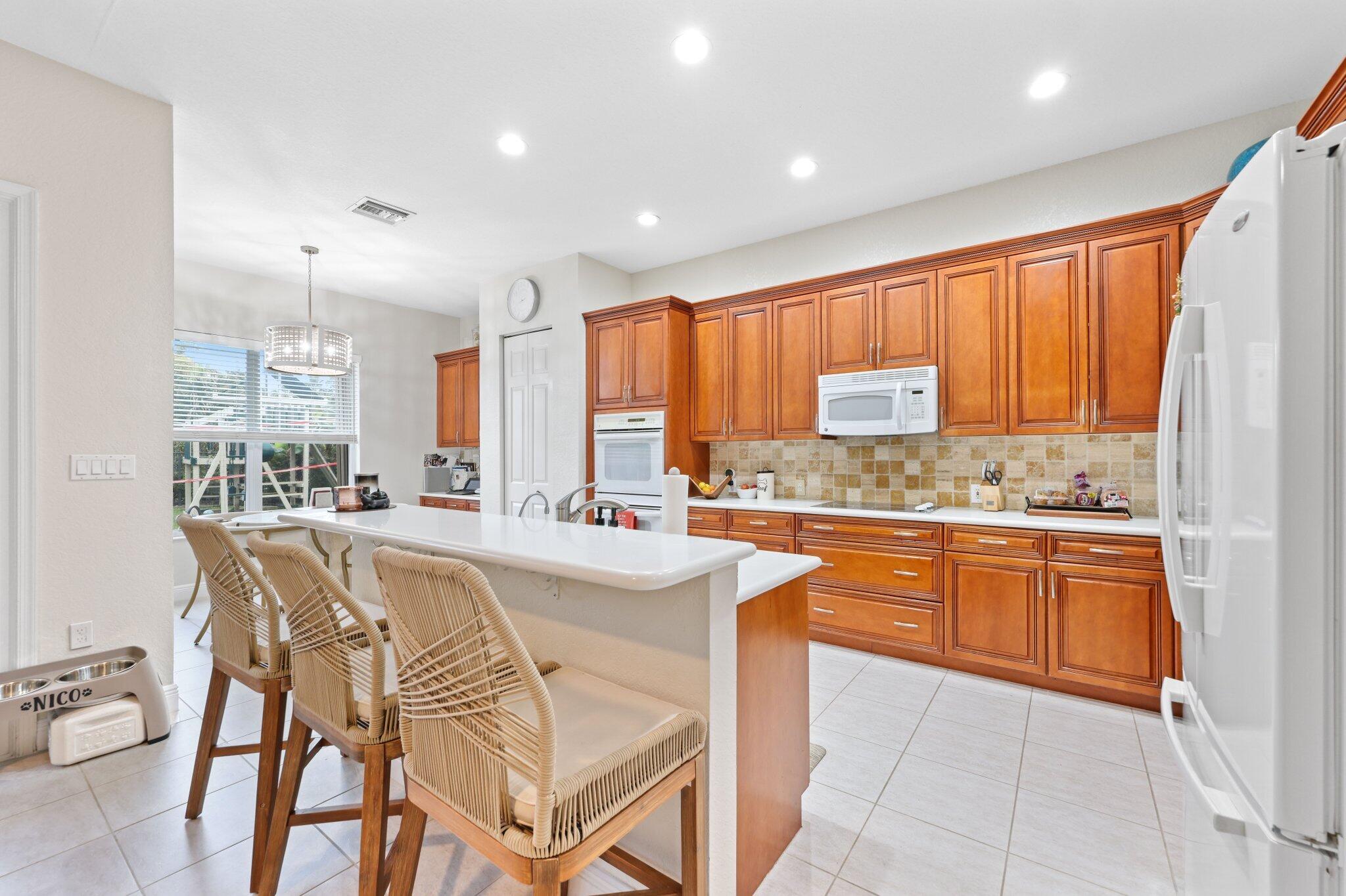 19090 Skyridge Circle Boca Raton, FL 33498 - Photo 14 of 70 19090 Skyridge Circle - 30.jpg-SMALL