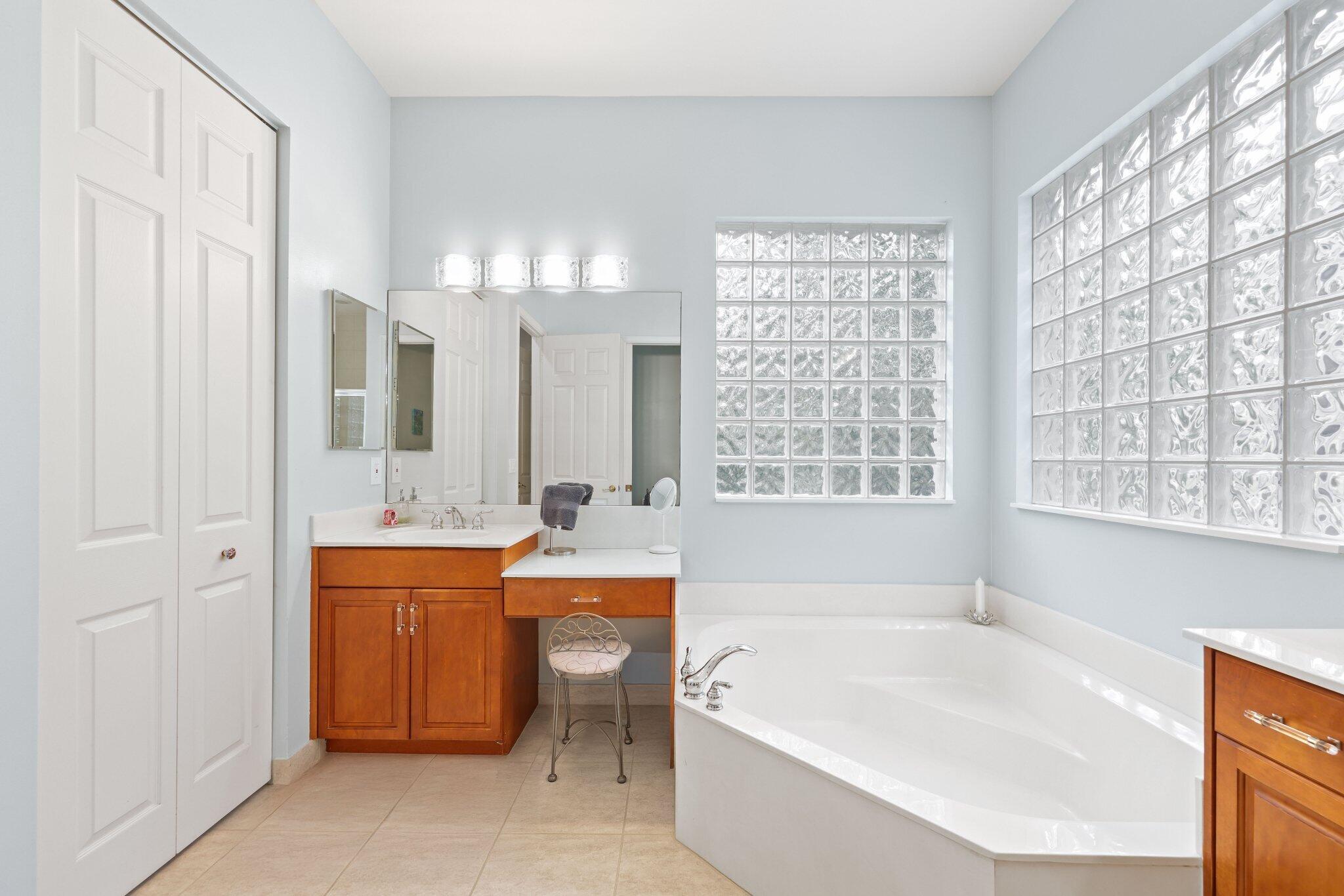 19090 Skyridge Circle Boca Raton, FL 33498 - Photo 26 of 70 19090 Skyridge Circle - 42.jpg-SMALL