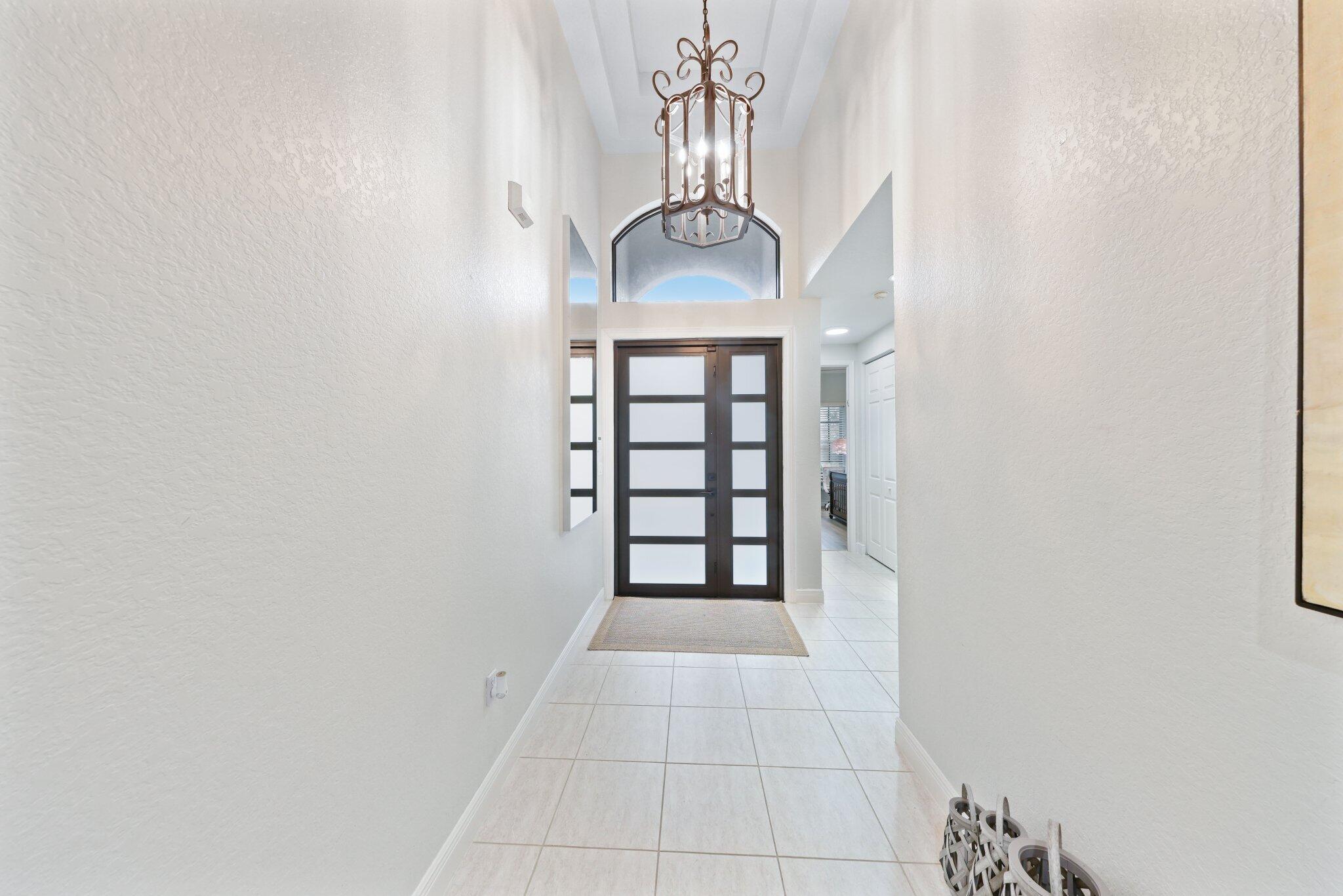 19090 Skyridge Circle Boca Raton, FL 33498 - Photo 4 of 70 19090 Skyridge Circle - 17.jpg-SMALL